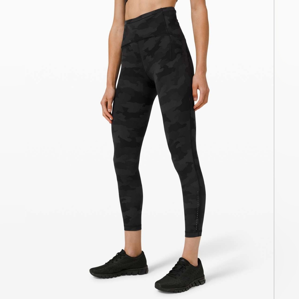 NWT 21" Camo Swift Speed High Rise Crop Leggings 14